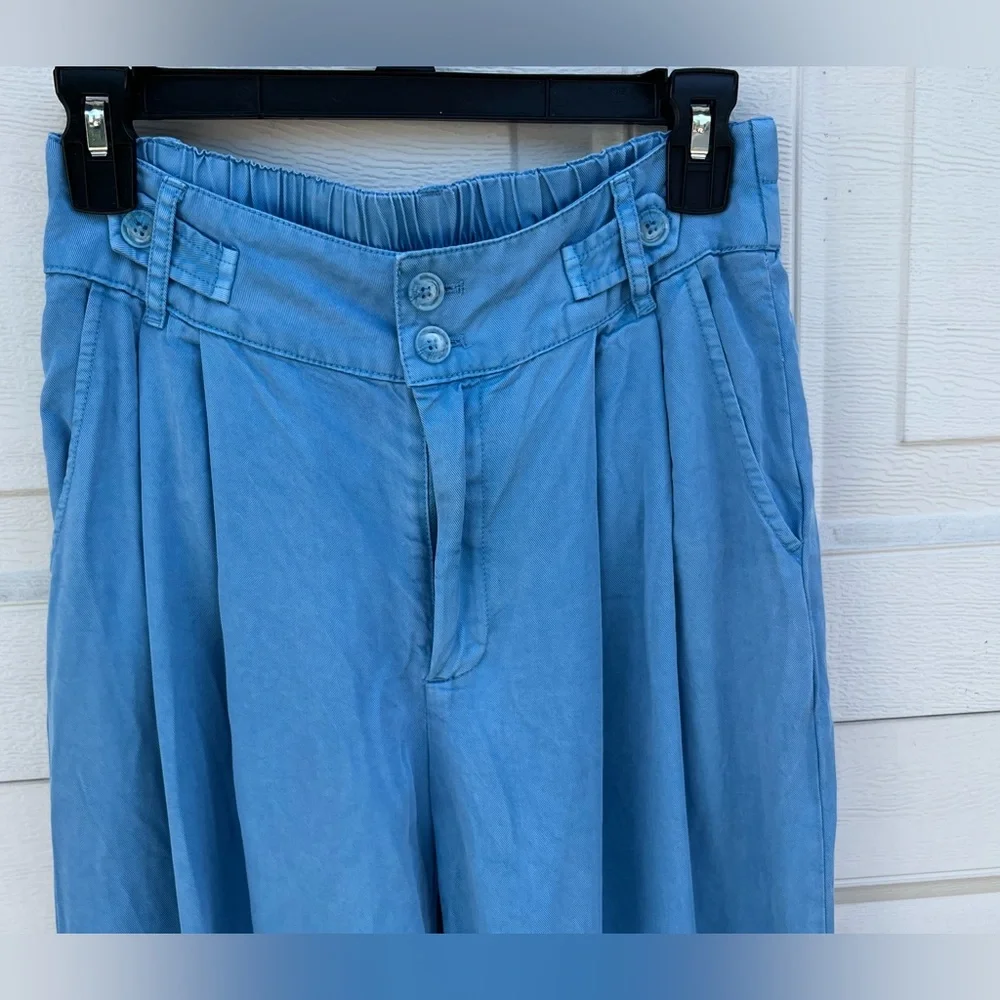 Women's free people pleaded front pull on pants wide legs blue Small